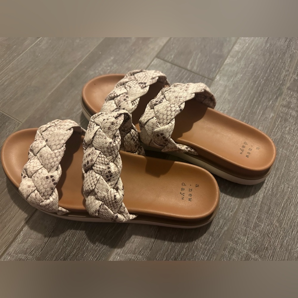Chunky white & tan sandals